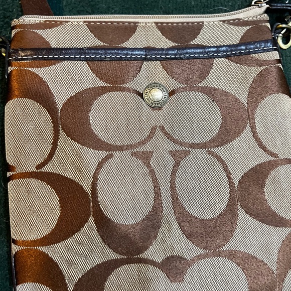 Vintage Coach Brown/Beige Monogram Crossbody Bag - Picture 8 of 13
